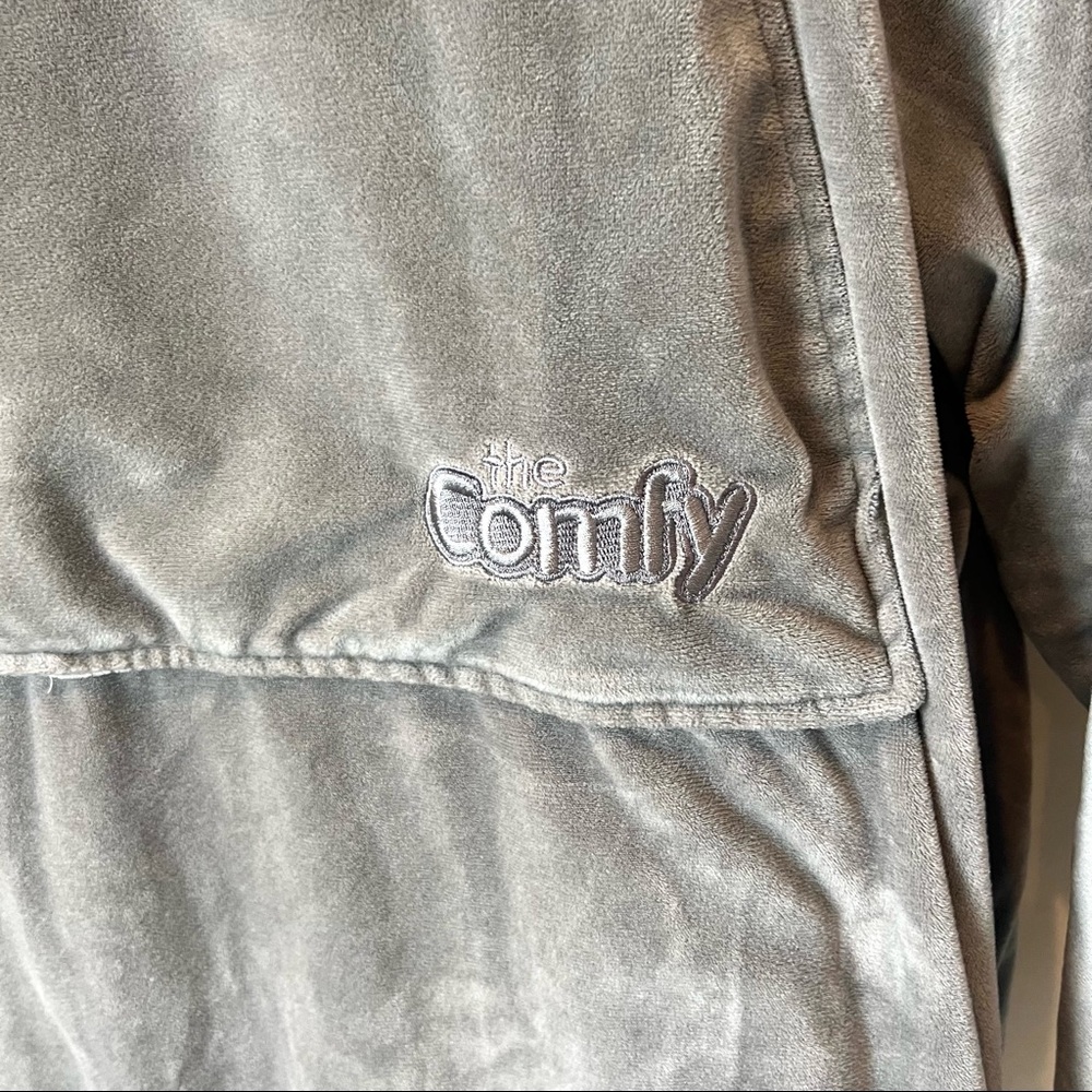 The Comfy sherpa lined hooded sweatshirt blanket - Picture 2 of 5